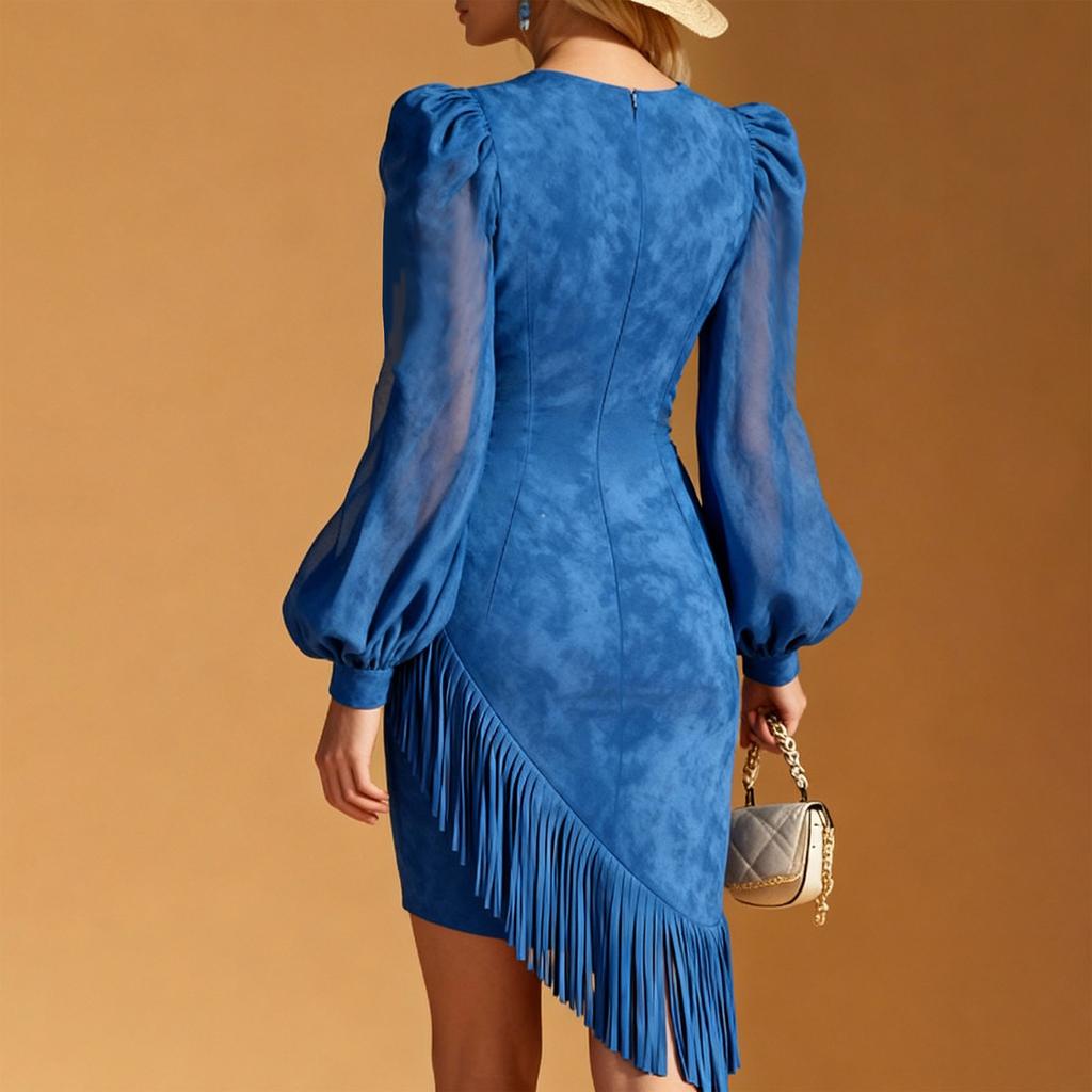 Модное женское платье с расклешенными длинными рукавами