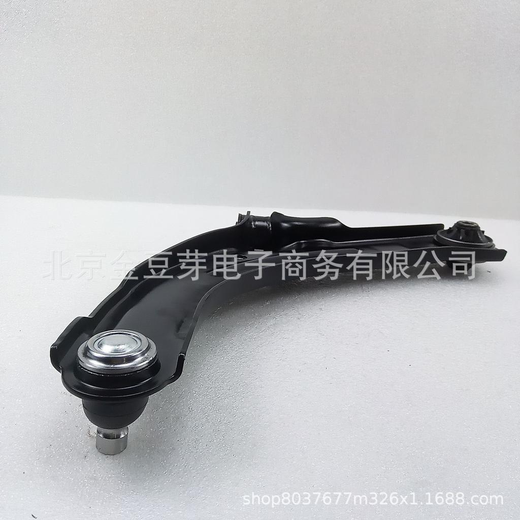 54500-ED50A Нижний рычаг подвески R для Nissan ED C11/C12