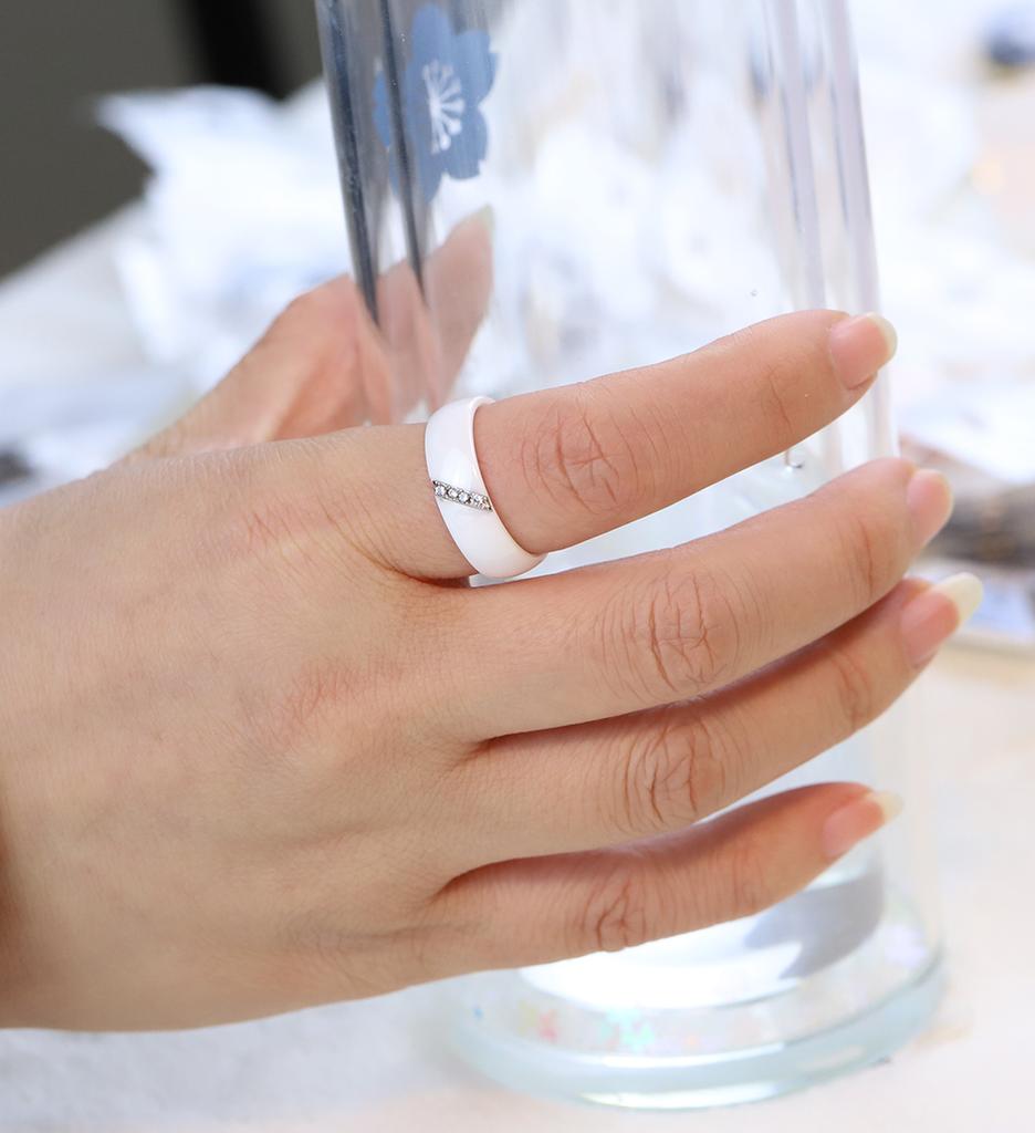 Модные белые, черные керамические кольца для женщин, гладкая поверхность, инкрустация цирконом, женское кольцо из нержавеющей стали, свадебный подарок на помолвку