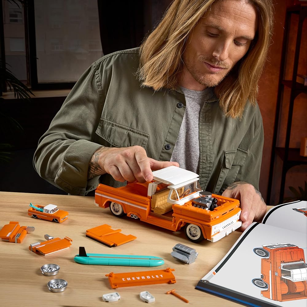 Конструктор Mattel Hot Wheels Elite Series Custom '62 Chevrolet Pickup, 858 деталей, реалистичная детализация, подходит для взрослых и детей от 10 лет.