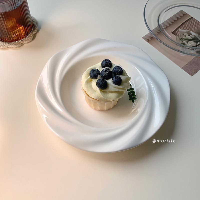 High-Grade White Ceramic Dessert and Pasta Plate for Home Use