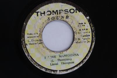 7-дюймовая пластинка LINVAL THOMPSON - I Love Mariguana none Thompson Sound 1978 Ямайка Регги, Ска и Даб Б/У