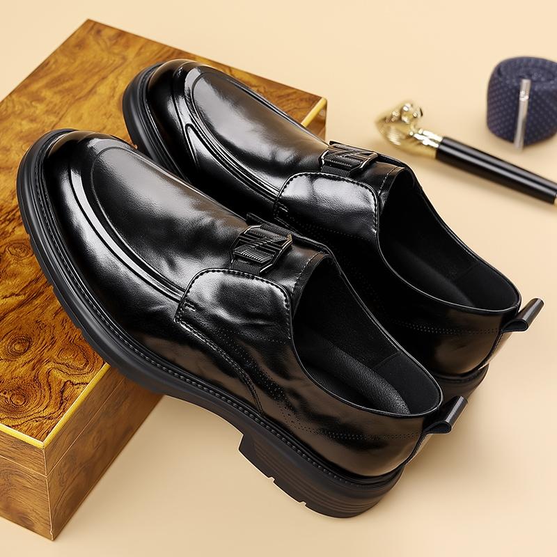 Fashion New Comfortable Man Loafers Handmade Casual Oxford Business Shoes Simple Slip On Flats Leisure Walk Male Walking Shoes Sneakers