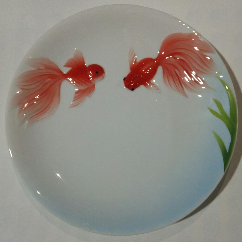 Керамическая мелкая тарелка в виде животного, столовая посуда, бытовая микроволновая печь, золотая рыбка, ресторан, димсам, фруктовый торт, стейк, еда, тарелка