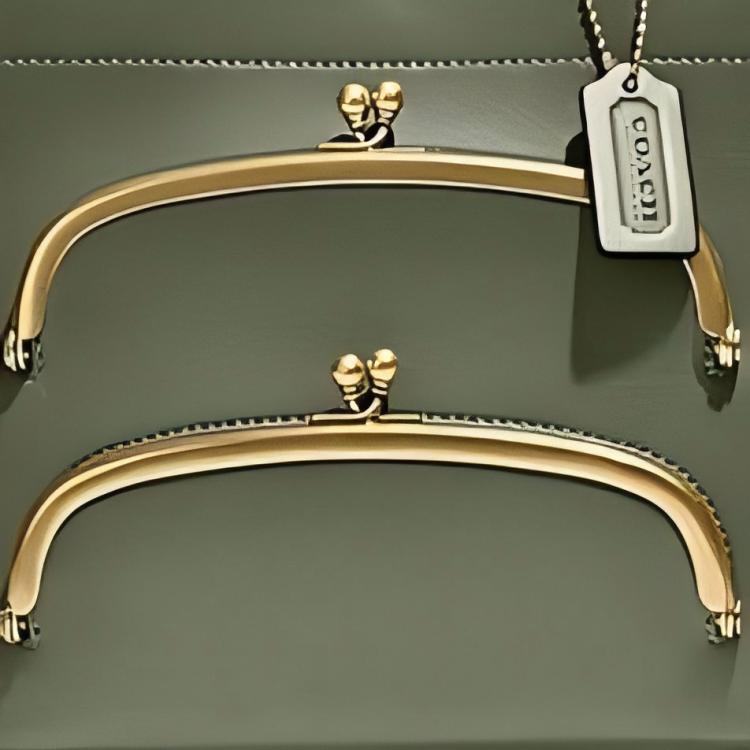 Coach Green Leather Double Kisslock Tote Handbag with Vintage Gold Hardware for Daily Use