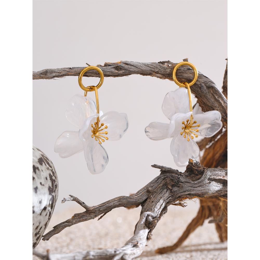 Eetit Arrivals White Resin Flower Dangle Earrings for Women Stainless Steel Summer Popular Jewelry Recommend 2025