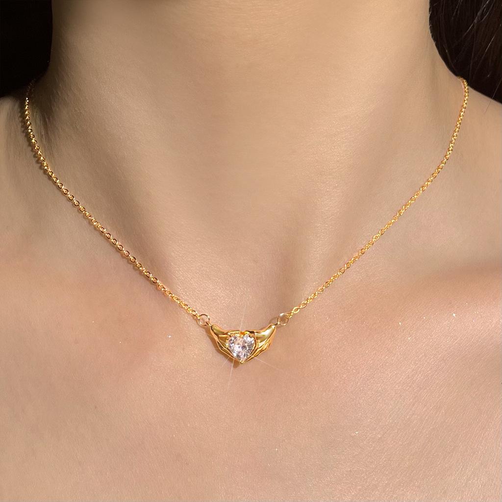 Ожерелье на ключицу с кулоном в виде сердца с цирконом, с позолотой 18 карат
