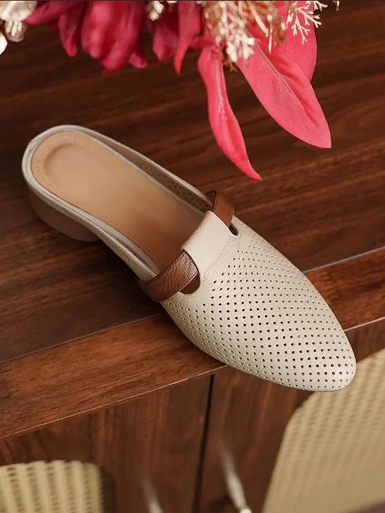 Новые кожаные тапочки на среднем каблуке, женские тапочки, летняя обувь, каблук узкий, круглый носок, бежевый цвет