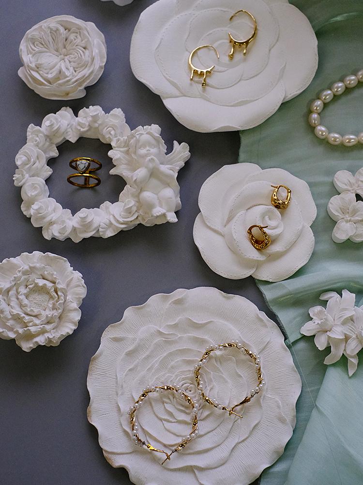 Jewelry Display Frame Creative Plaster Flower Ornament Earrings Receive Display Live Show Photo Props Decoration