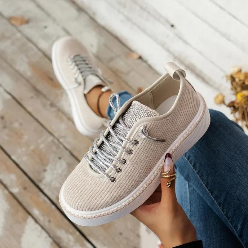 New Women's Low-top Vulcanized Round Toe Casual Shoes Flat Shoes Lace-up Walking Shoes Women Versatile Comfortable