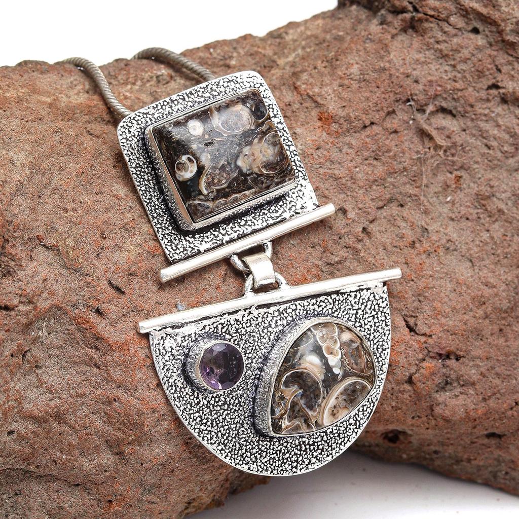 ПОДВЕС ИЗ МАССИВНОГО СЕРЕБРА С ЯШМОЙ ТУРТЕЛЛА ДЮЙМ Яшма Туртелла Серебро