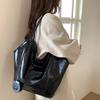 Casual Bucket Bag Women's Versatile Underarm Bag Commuter Shoulder Bag Portable Autumn Tote Bag