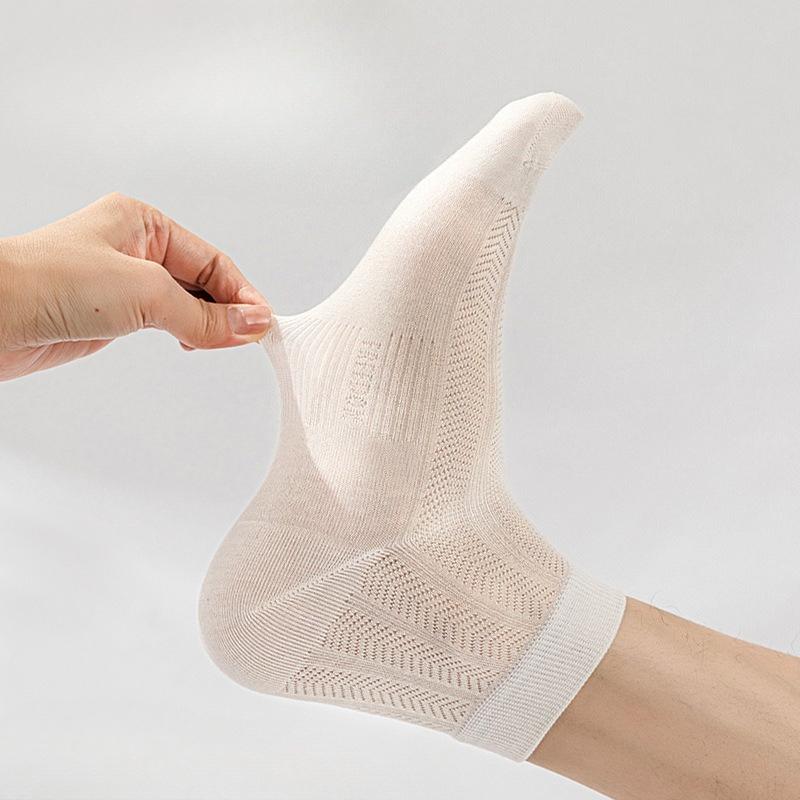 Summer Thin Anti-odor and Sweat-absorbing Men's Socks, Natural Mulberry Silk Short Socks, Simple Short Tube Mesh Breathable Business Socks