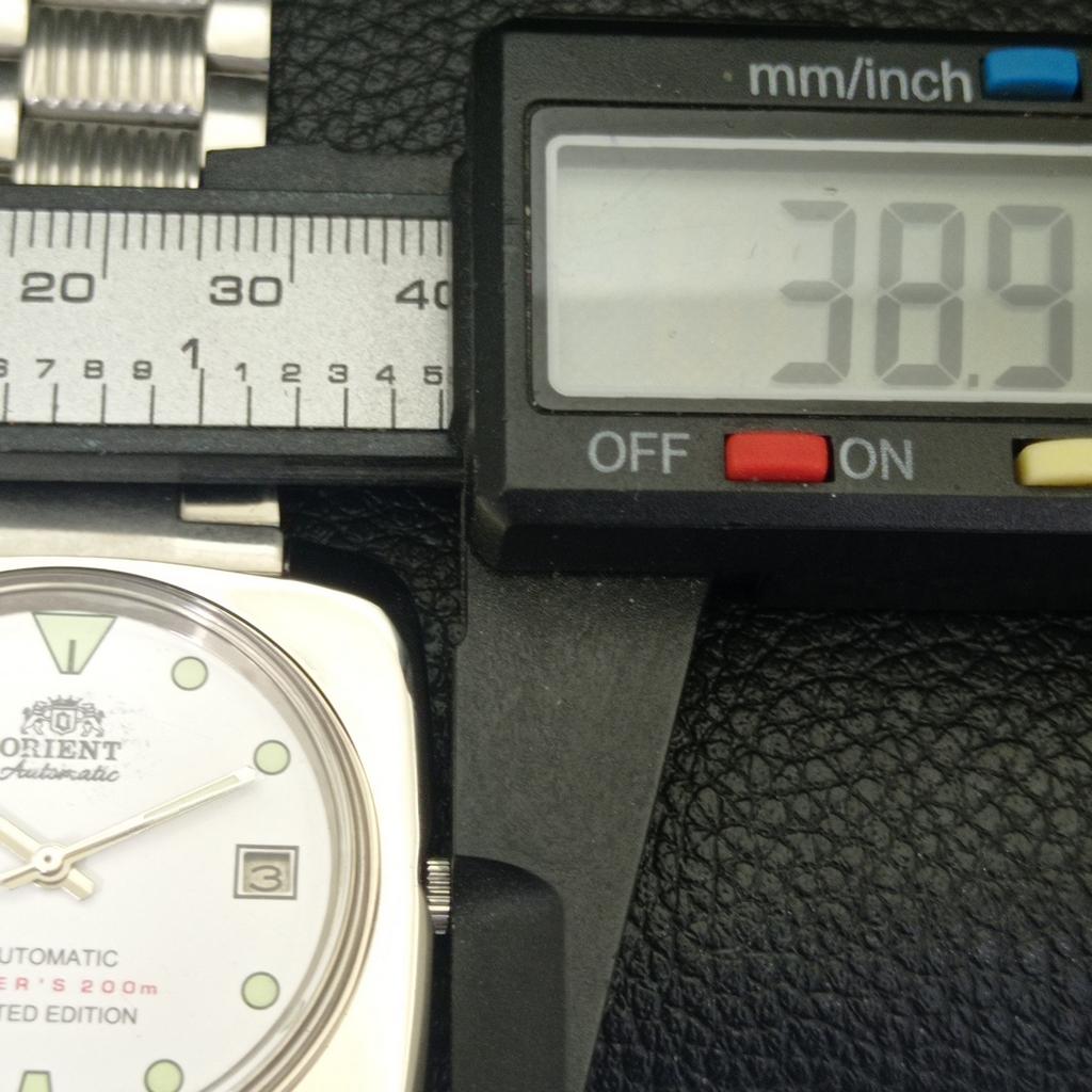 USED ORIENT AUTOMATIC 46941 JAPAN MENS VINTAGE WHITE COLOR DIAL WATCH A702220-5 R123-a702220