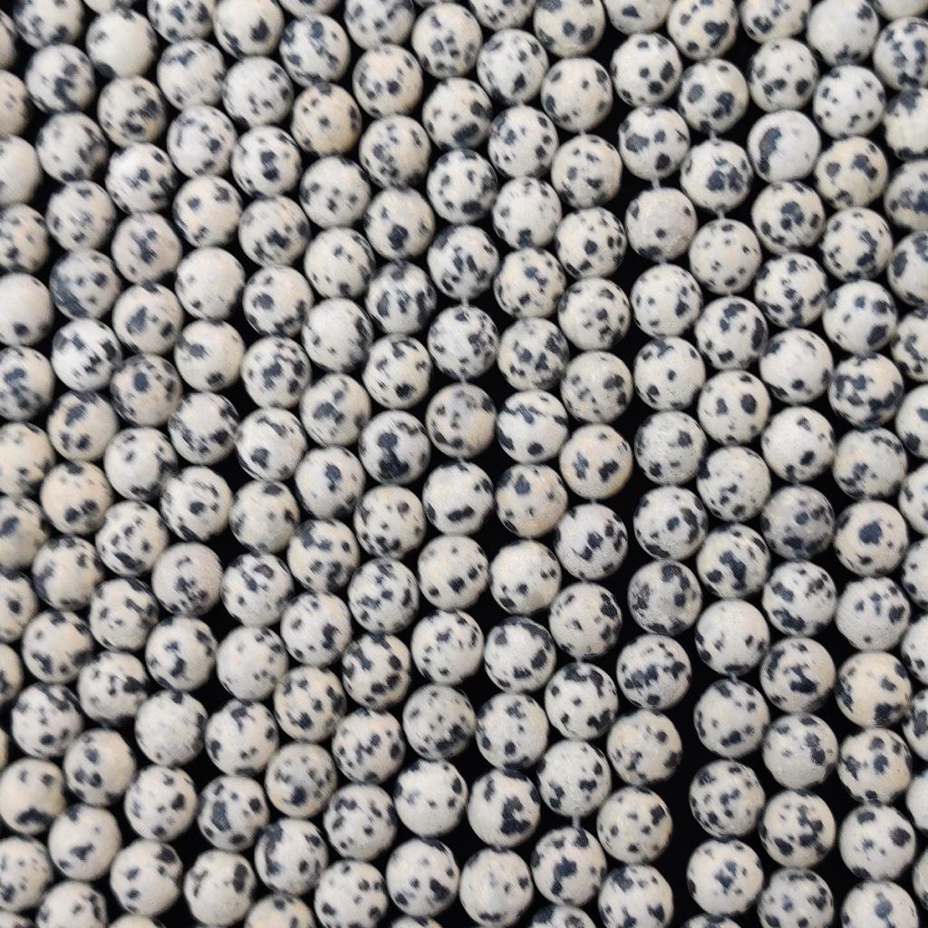 Натуральная матовая далматинская яшма, бусины из гладкого далматинского камня, черные пятнистые точки, бусины для изготовления ювелирных изделий в виде точек, размер 6 мм, 8 мм, 10 мм.