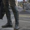 Мужские винтажные сапоги до колена, обувь на шнуровке с перекрестными ремешками, крутые мото-сапоги на плоской подошве, осенне-зимние высокие ботинки в стиле ренессанс