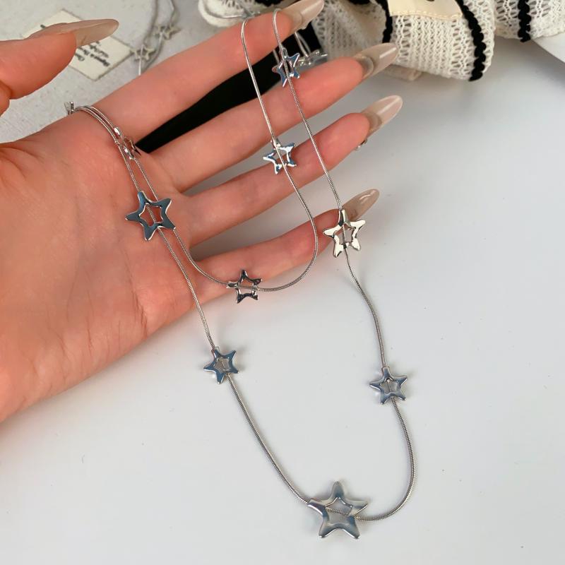 Y2K Metallic Star Necklace for Men Women Hollow Double Layer Stackable Design Sweater Necklace Punk Fashion Party Jewelry Gifts