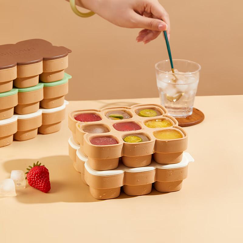 Силиконовый лоток для льда LocknLock с крышкой