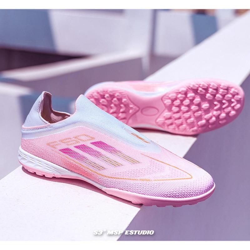 Профессиональные юношеские футбольные бутсы, подходящие как для мальчиков, так и для девочек, с короткими и длинными шипами для различных игровых поверхностей.