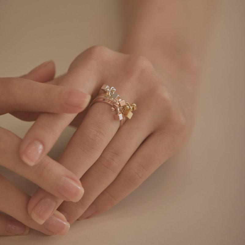 BONAFIDE JEWELRY Кольцо-шар с крестом