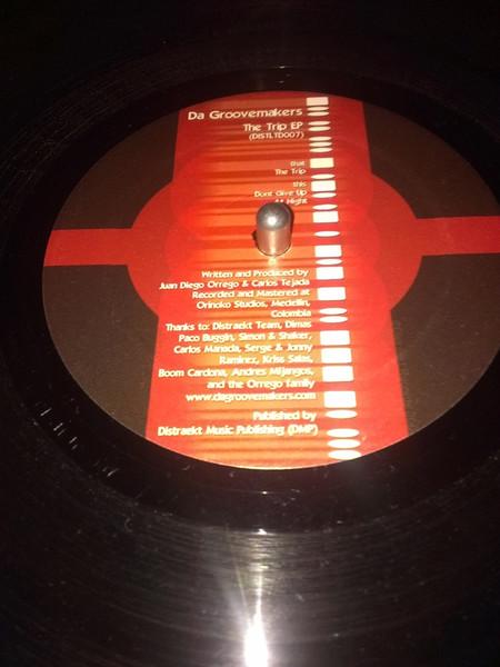 12-дюймовая пластинка DA GROOVEMAKERS - The Trip EP DISTLTD007 Distraektions L 2005 UK Dance & Electronica Б/У