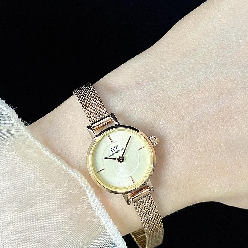 DANIEL WELLINGTON Европейские и американские часы Часы кварцевый механизм стальной ремешок 19 мм золотой циферблат женские часы подарочная коробка DW00100741