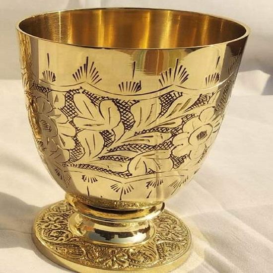 Набор из 1 стакана из чистой латуни объемом 300 мл, рельефный дизайн для питья и сервировки воды, йоги, аюрведы