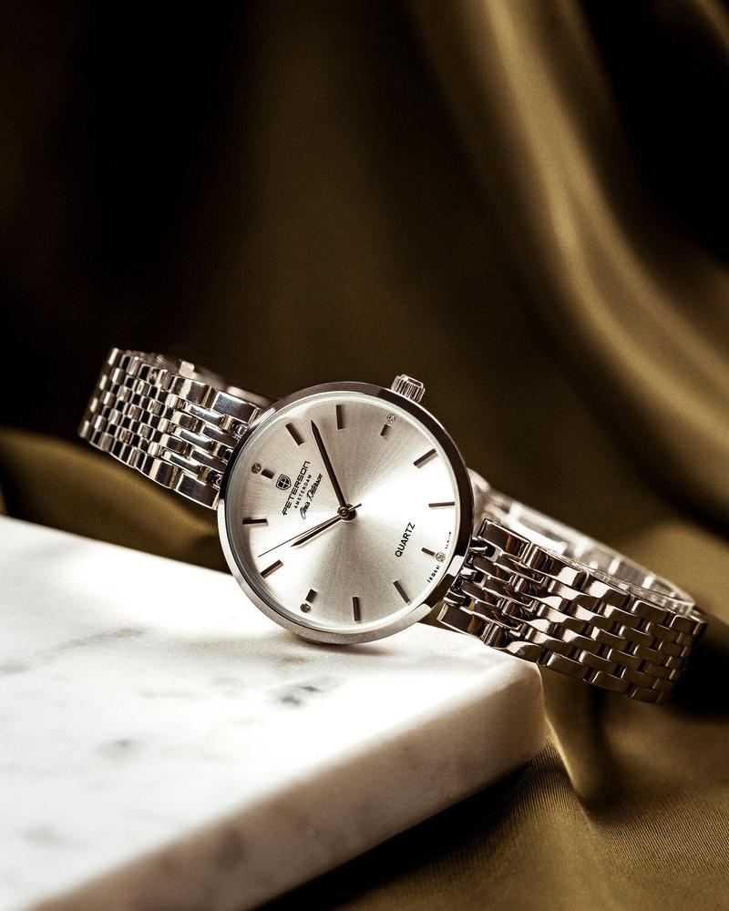 Fashionable analog women's watch - Peterson
