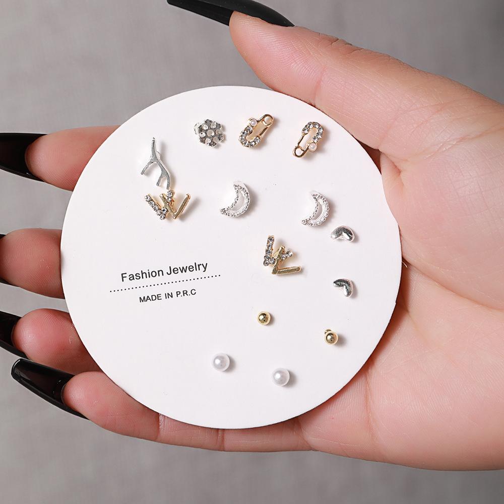 New European and American trendy fashionable fairy earrings, one-week studs delicate and compact combination earrings for women