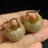 Персонализированные нишевые серьги-клипсы для женщин, круглые объемные серьги-сферы, полностью бриллиантовые, сверкающие, тяжелая промышленность, легкая роскошь, шикарные украшения