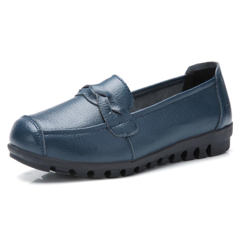 Обувь для мам, кожаная обувь для пожилых женщин с мягкой подошвой, удобные туфли на плоской подошве на танкетке