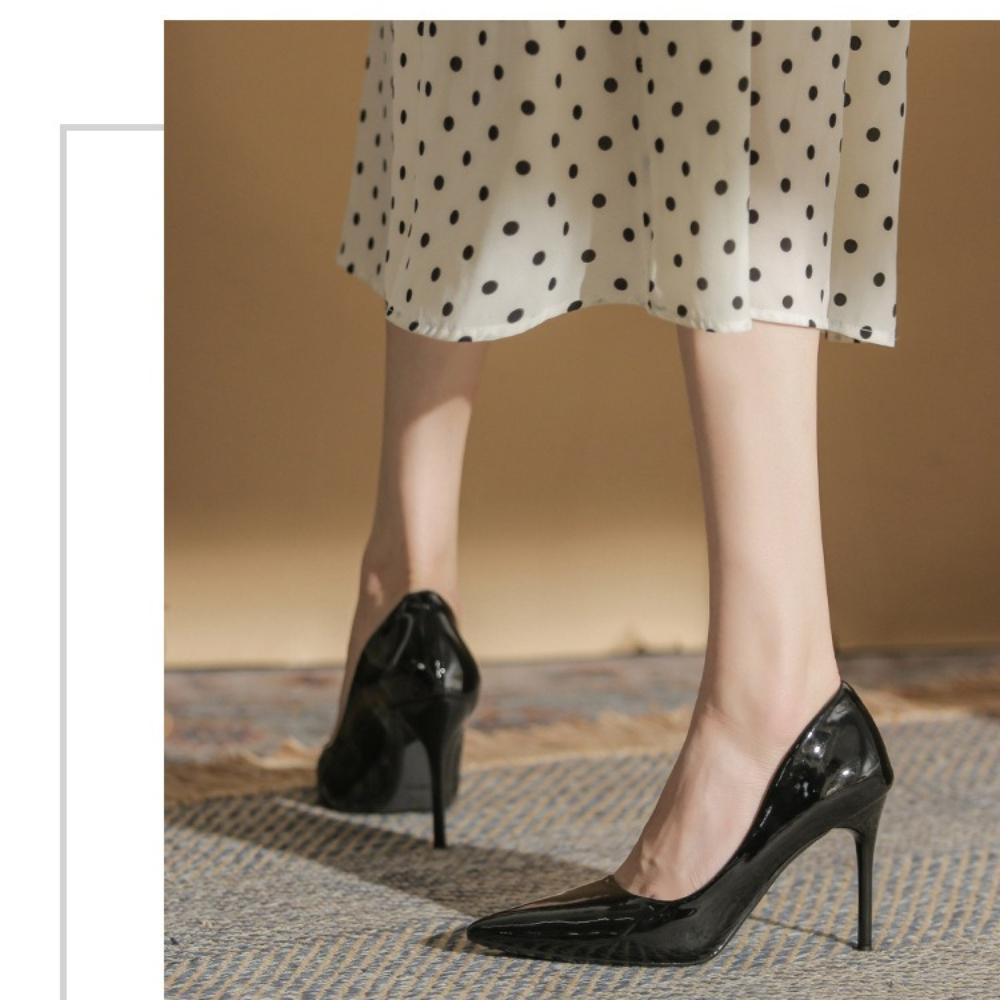2025 New Women's Non-Chafing Nude High Heels - Sexy Patent Leather Stiletto Pointed Toe Soft Leather Bridesmaid Shoes XCY-930-1