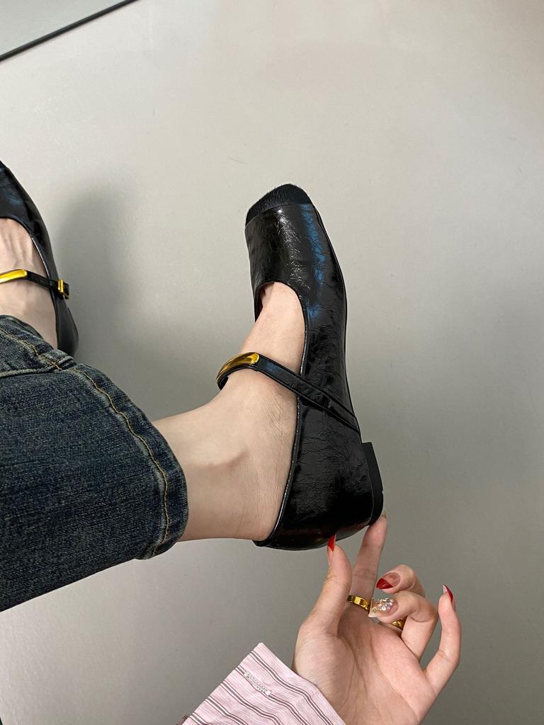 Inner Height Increase Mary Jane Black Single Shoes Women's Shoes 2025 New French Red Evening Breeze Gentle Retro Shoes