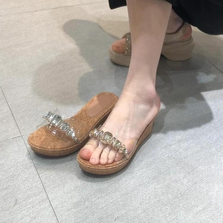 Beautiful Version of One-word Transparent Slope Heel Cool Slippers Women's 2025 New Summer Platform Slippers Wearing Beach Shoes