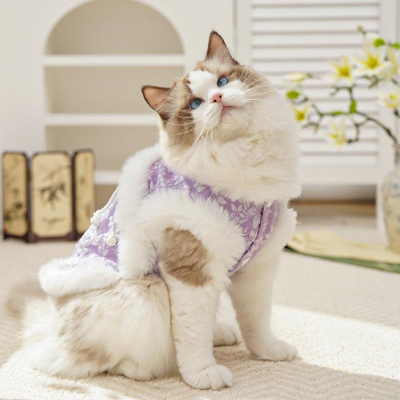 Autumn and winter velvet retro style pet clothes, New Year Tang style buckle pet dog clothes, fashionable cat clothes