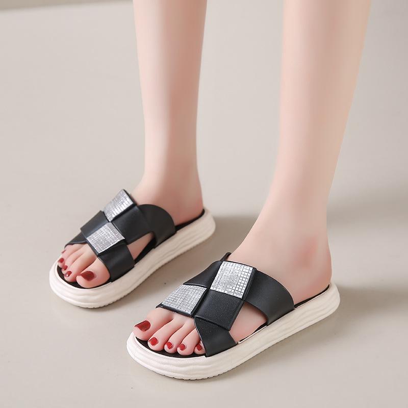 Тапочки женские летние простые квадратные классные тапочки новые домашние плоские нескользящие и износостойкие одно слово перетаскивание прилив