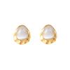 Gentle and clear opal stud earrings, simple and warm, high-end earrings, niche design, fashionable, daily versatile earrings