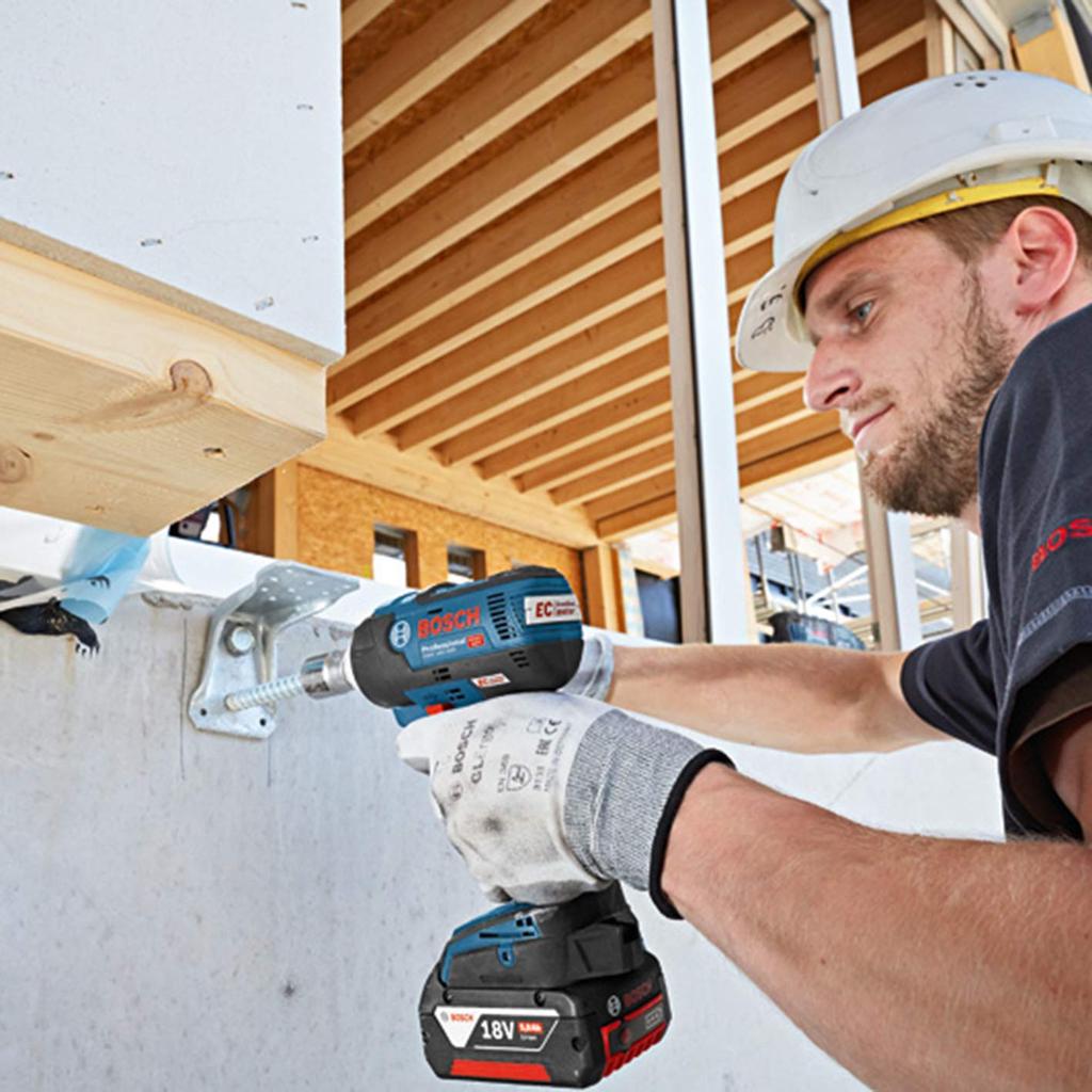 Беспроводной ударный гайковерт Bosch Professional 18 В x Кейс для переноски (6.0Ач 2, Зарядное устройство, В комплекте) GDS18V-300