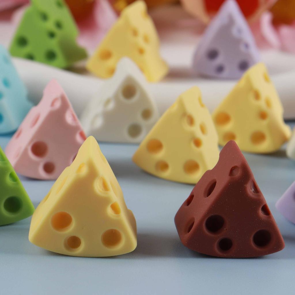 10Pcs Simulation Food And Play Cheese Resin Accessories Cream Glue Diy Trinkets Hole Shoes Hairpin Keychain Accessories