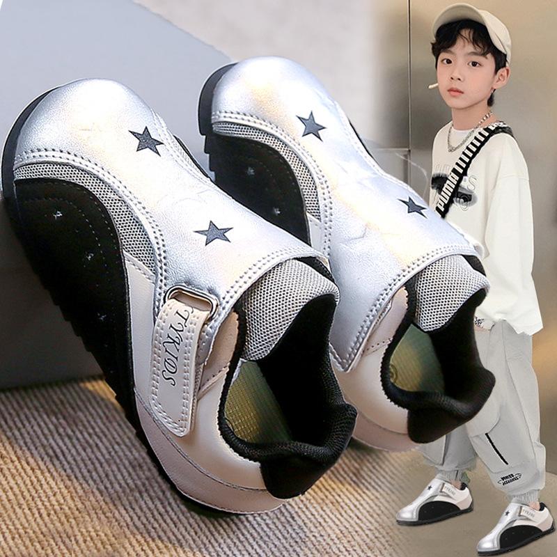 New autumn boys' shoes, children's casual slip-on sneakers with leather upper and soft sole, suitable for older children