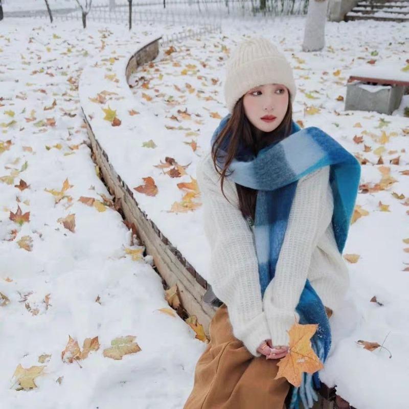 Autumn and Winter Rainbow Plaid Warm Scarf Sweet Soft Waxy Long Mohair Fringed Scarf Retro