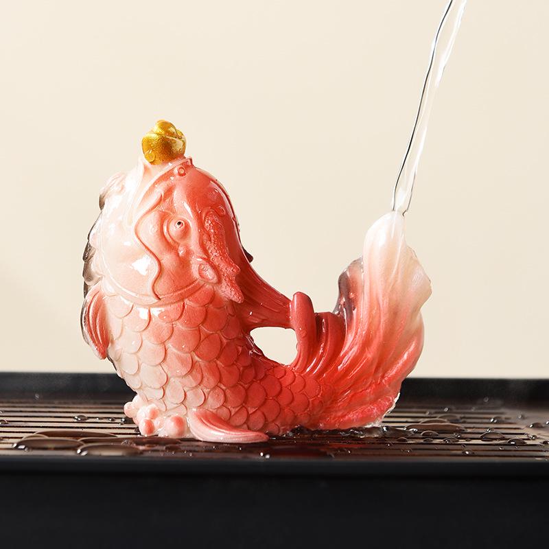 Счастливый Золотой Карп Меняющий Цвет Чайный Питомец – Высококлассное Украшение для Чайных Столиков