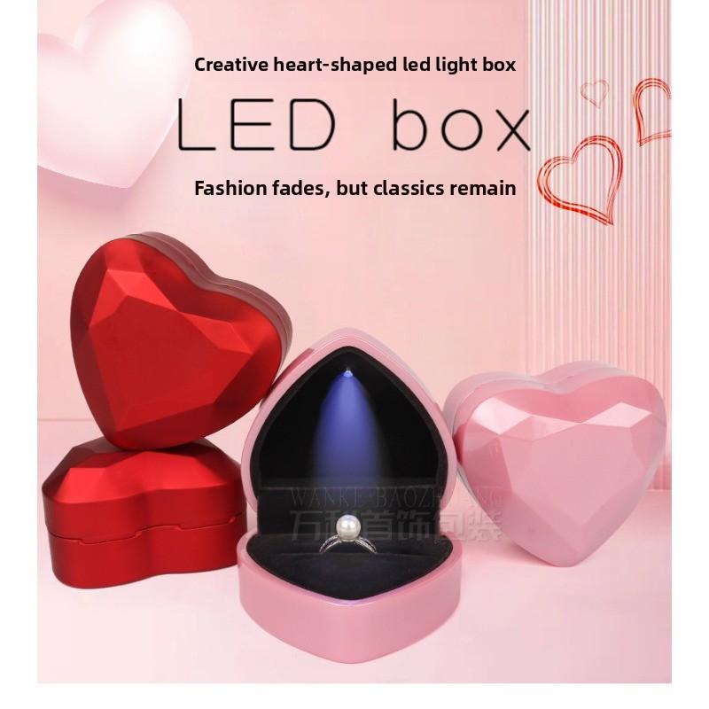 Romantic heart-shaped jewelry box - premium led lighted ring box for necklaces and pendants