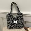Fashion Lazy Style Winter New Leopard Print Lamb Wool Plush Design Personalized Foreign Style Single Shoulder Armpit Women's Bag Big