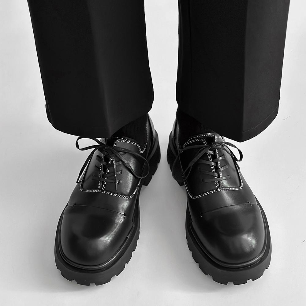 Мужские туфли Дерби на толстой подошве. Новый стиль модного дизайнера. Классика для активного отдыха. Модные вечерние туфли. Черные универсальные повседневные туфли для молодежи.