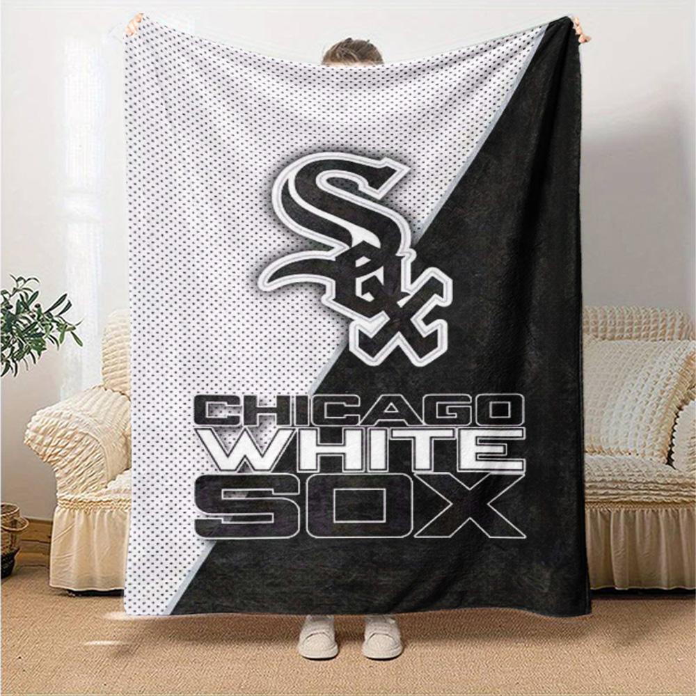 Chicago White Sox Print Flannel Blanket High Quality Warm Comfortable Cover for All Seasons Perfect for Gifts Home Decor