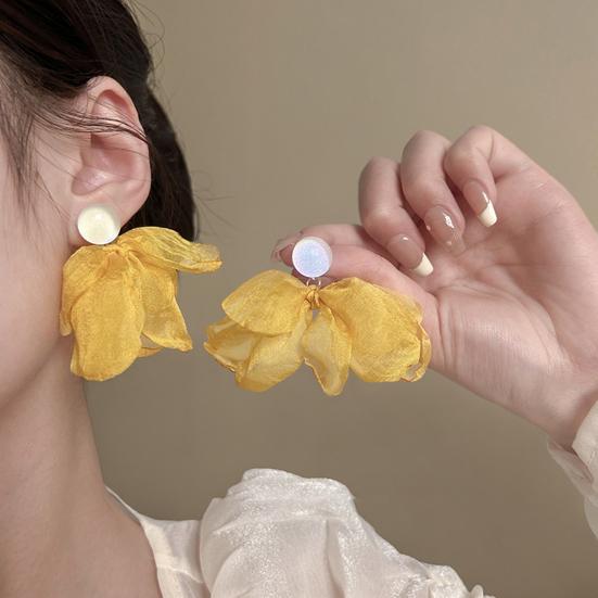 Women Mesh Petal Drop Earrings Handmade Large Chiffon Floral Dangle Earrings Vintage Stud Earrings for Vacation Wedding