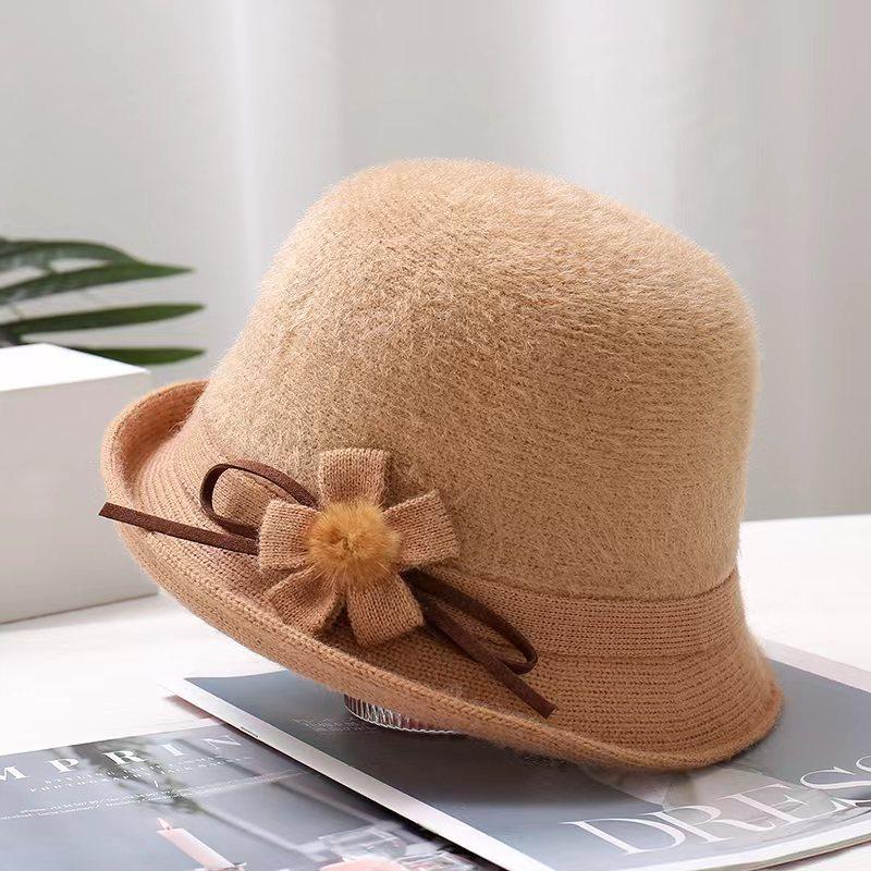 Autumn and winter retro and elegant outdoor knitted warm upturned brim basin hat versatile British Hepburn style flower dome bucket hat