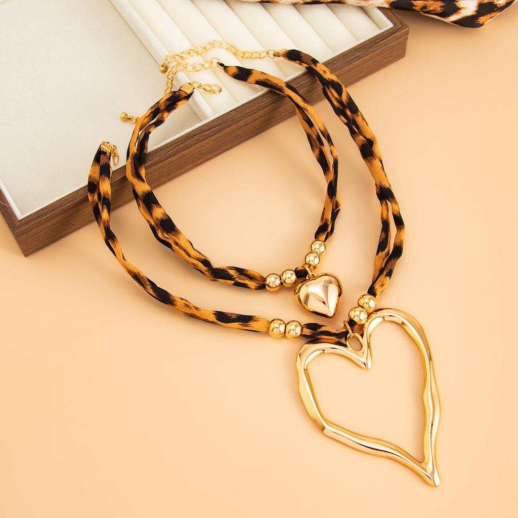 Sweet Cool Hot Girl Style Exaggerated Big Heart Pendant Necklace Sexy Leopard Print CCB Collarbone Chain