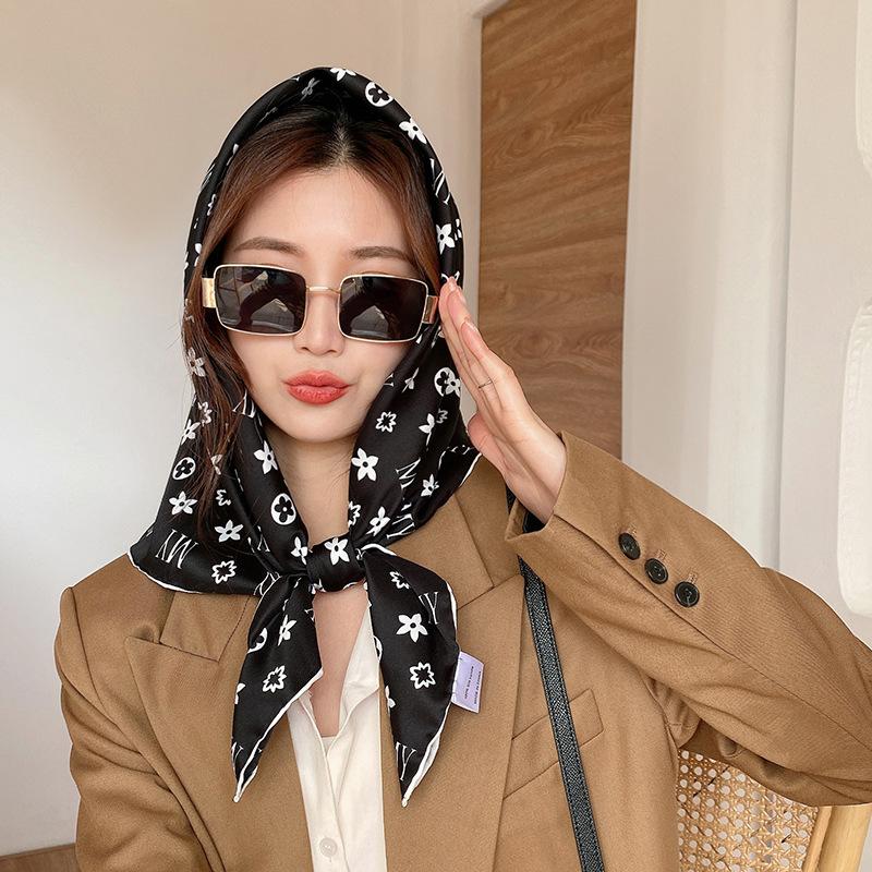 Silk scarves summer Japan and Korea sweet headgear satin silk scarves women's small square scarves outdoor shooting travel small silk scarves, sun pr